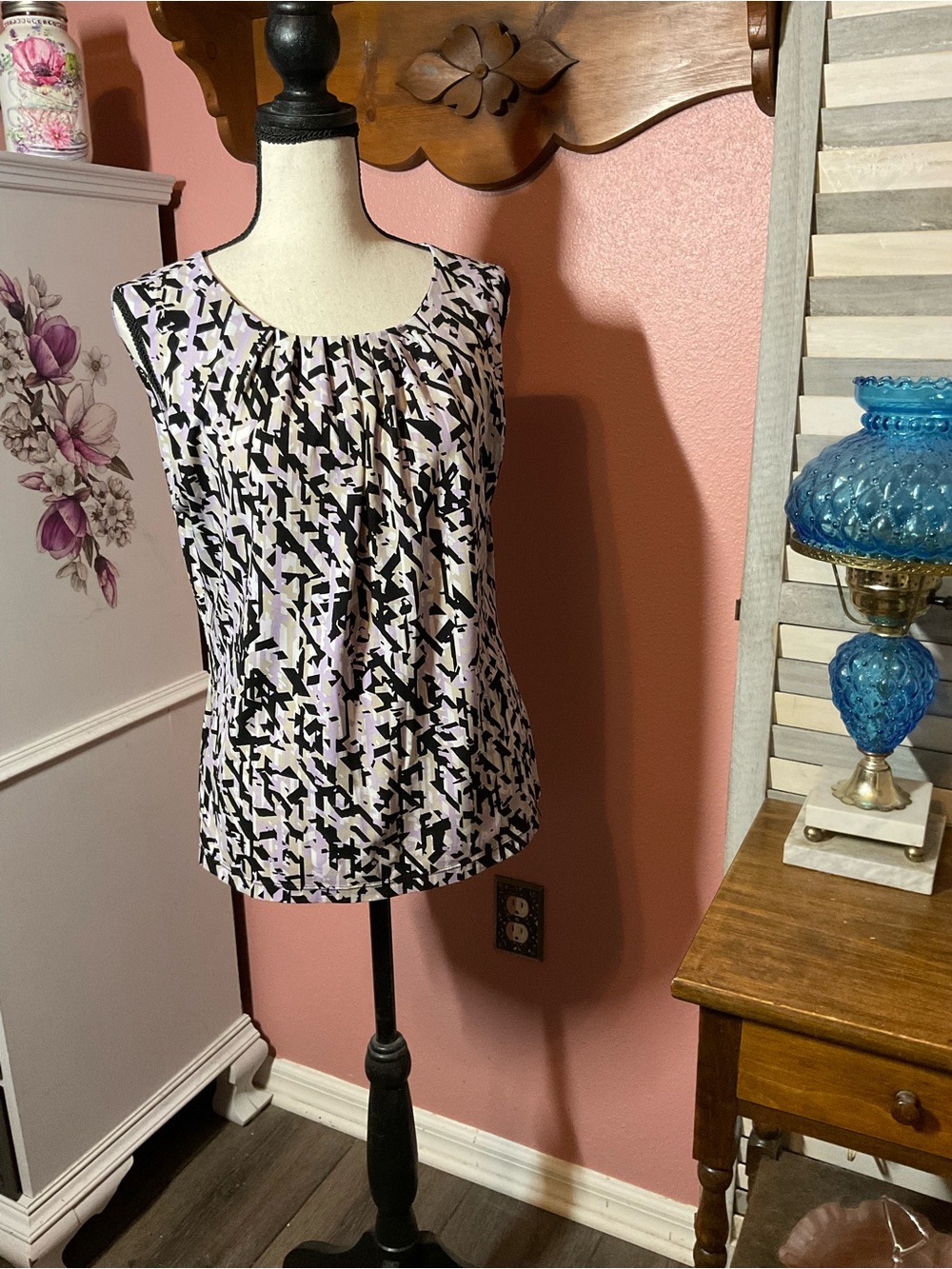 Calvin Klein Black and Lavender Geometric Print Sleeveless Camisole